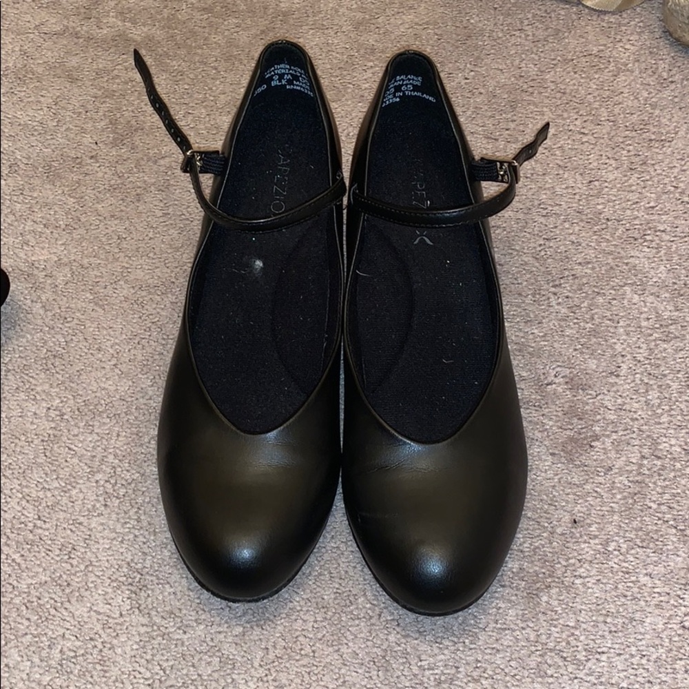 Capezio character shoes